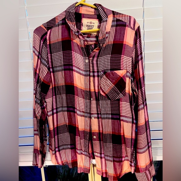 SO Perfect Shirt - Picture 2 of 6